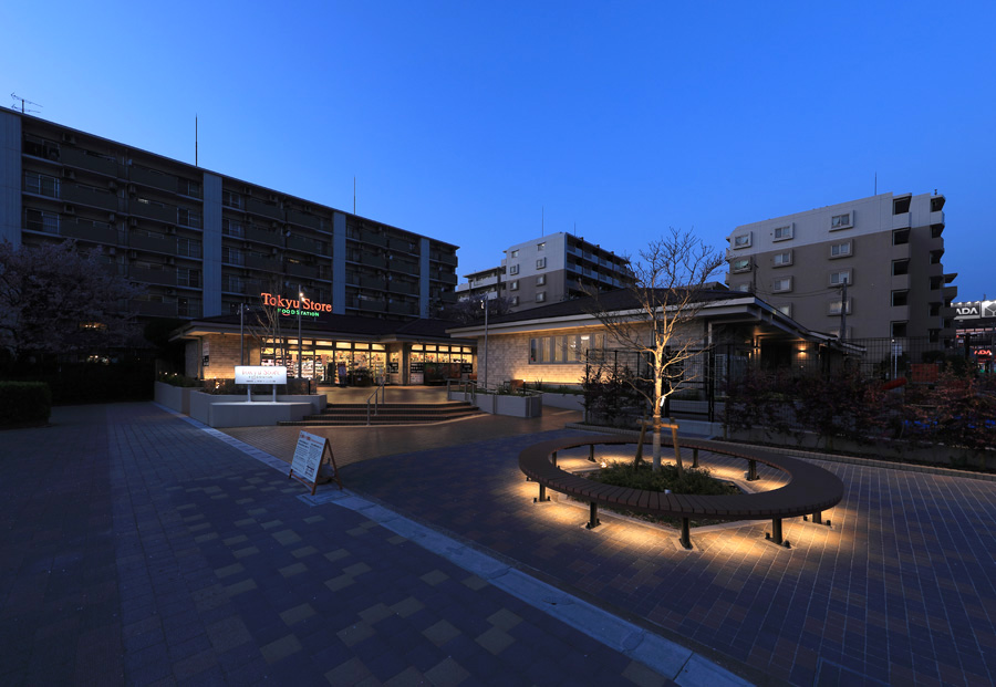 T駅前プラザ A工事