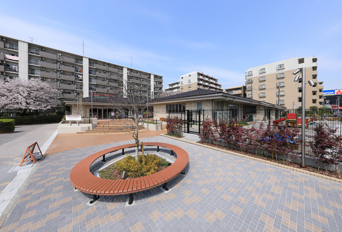 T駅前プラザ A工事